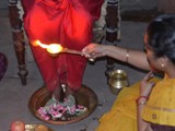 Devotee padha Pooja to Swamy Jee
